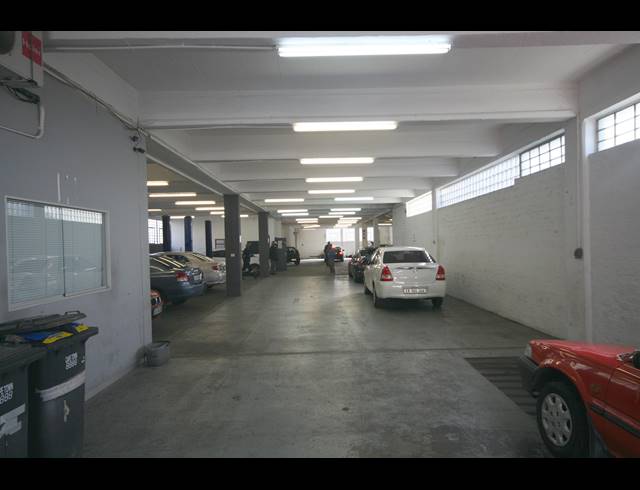 850M² FACTORY TO LET IN PAARDEN EILAND